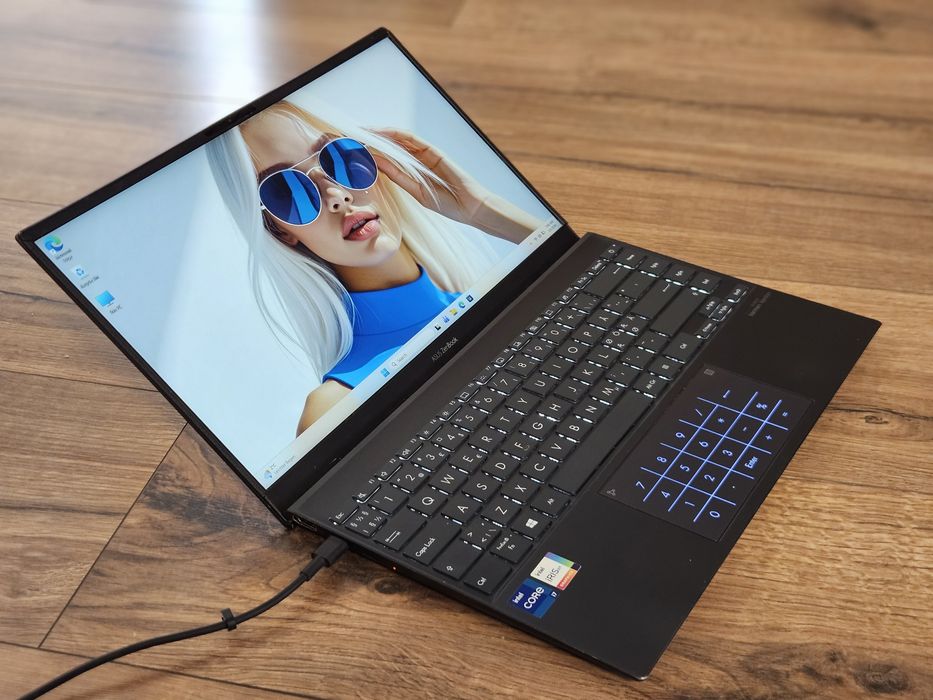 Laptop Asus Zenbook Intel i7 1165G7, 16GB DDR4, SSD PCIe 1TB, 14 inch