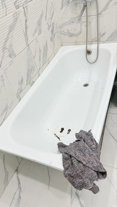 Отдам даром унитаз и ванную