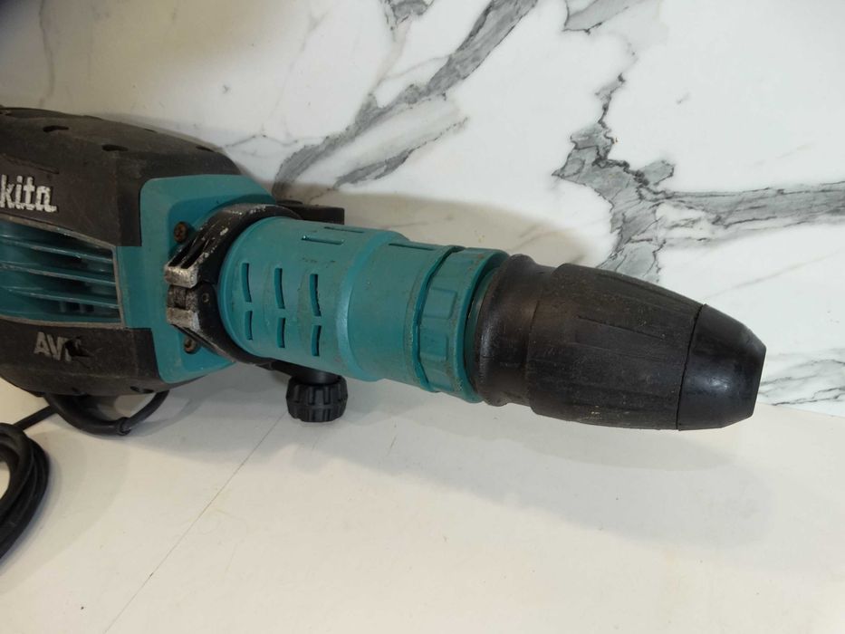 Makita HM 1214 - Къртач 19.9 J / 1510 W