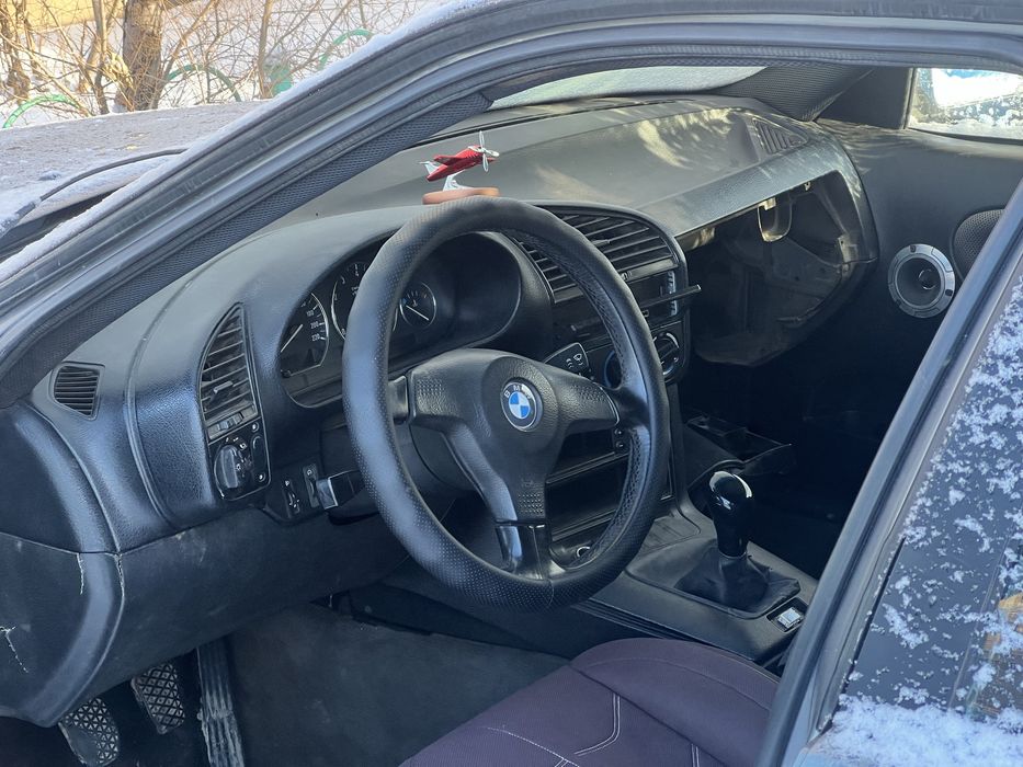 Бмв тройка е36 астана