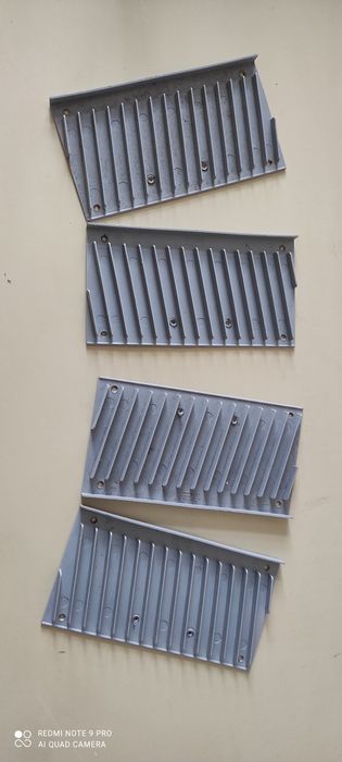 Телевизор маленький и монитор от компьютера..