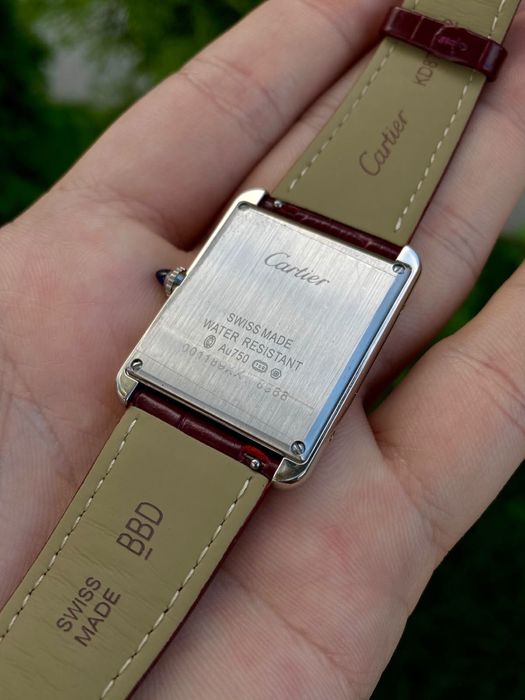 Cartier Tank Must red dial
