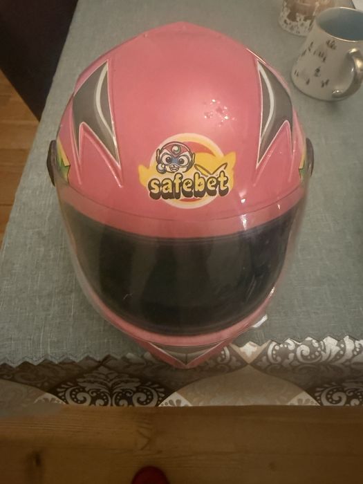 Универсална детска каска