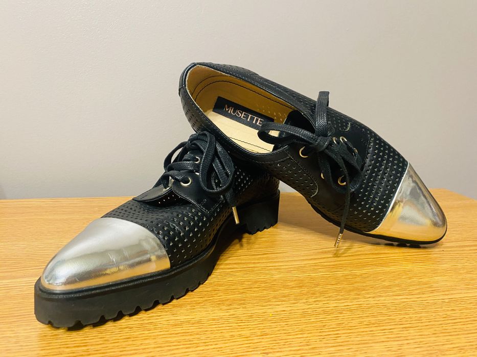 Pantofi Musette, din piele perforata, pentru femei, 39