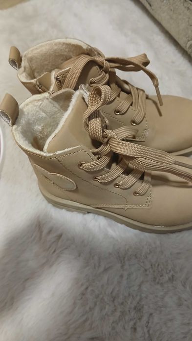 Обувки 28 номер боти