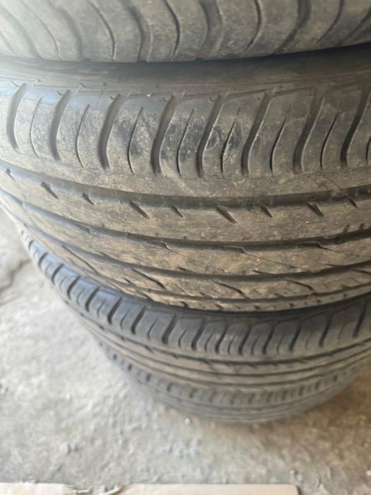 Шины 245/40/20 б/у