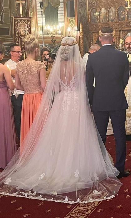 Vand rochie de mireasa cadou crinolina si voal !