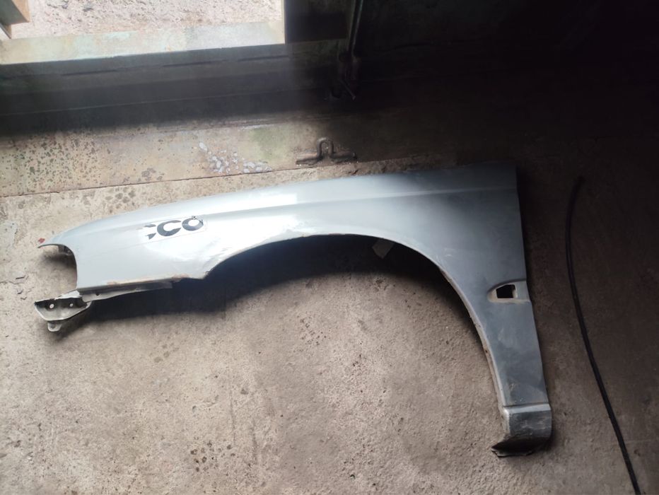 Крыло левое subaru legacy b3 bd5 bg5