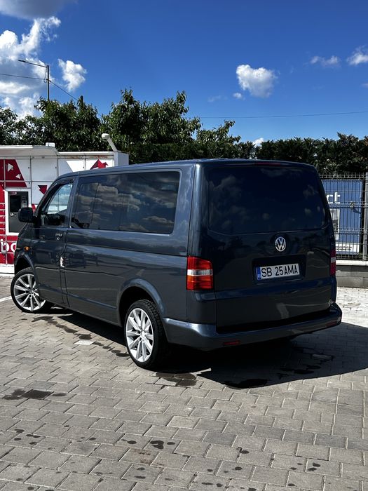 Volkswagen Transporter T5. 2.5 R5