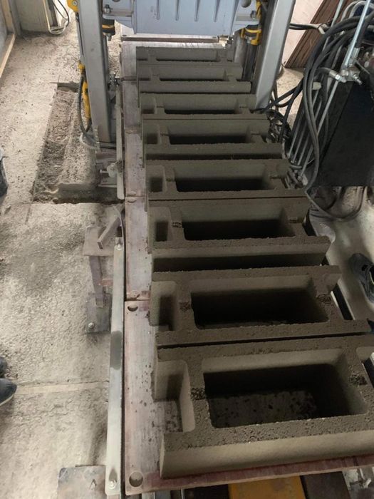 Boltari Vibropresati!