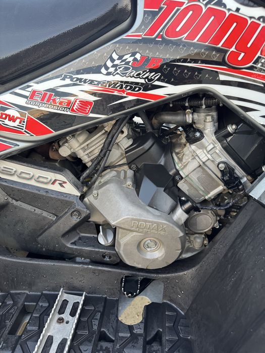 Can am outlander 800R g1