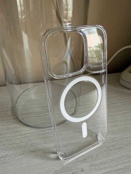 Чехол iPhone 16 pro magsafe