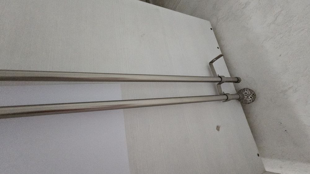 Продам карнизы для штор настенные