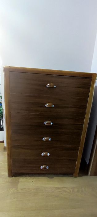 Продам комод для спальни