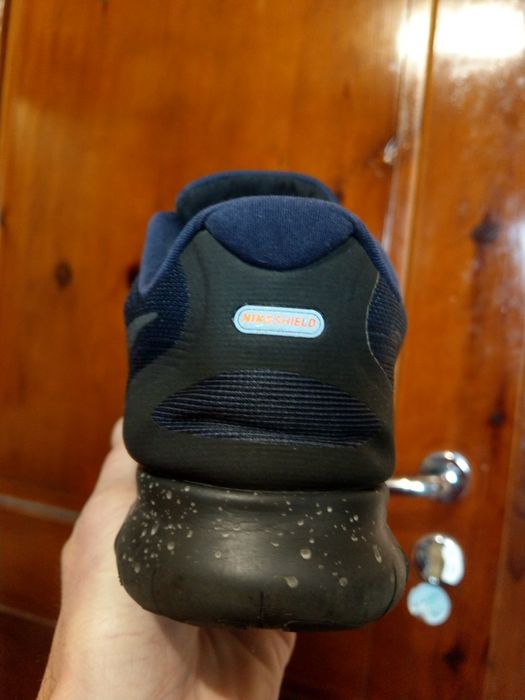 Nike Shield  Free Rn. 42нм. 26,5см.