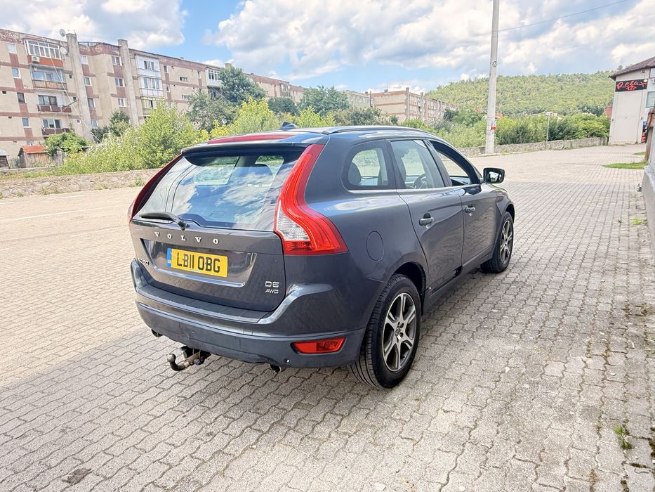 VOLVO XC60 0 — imagine 4