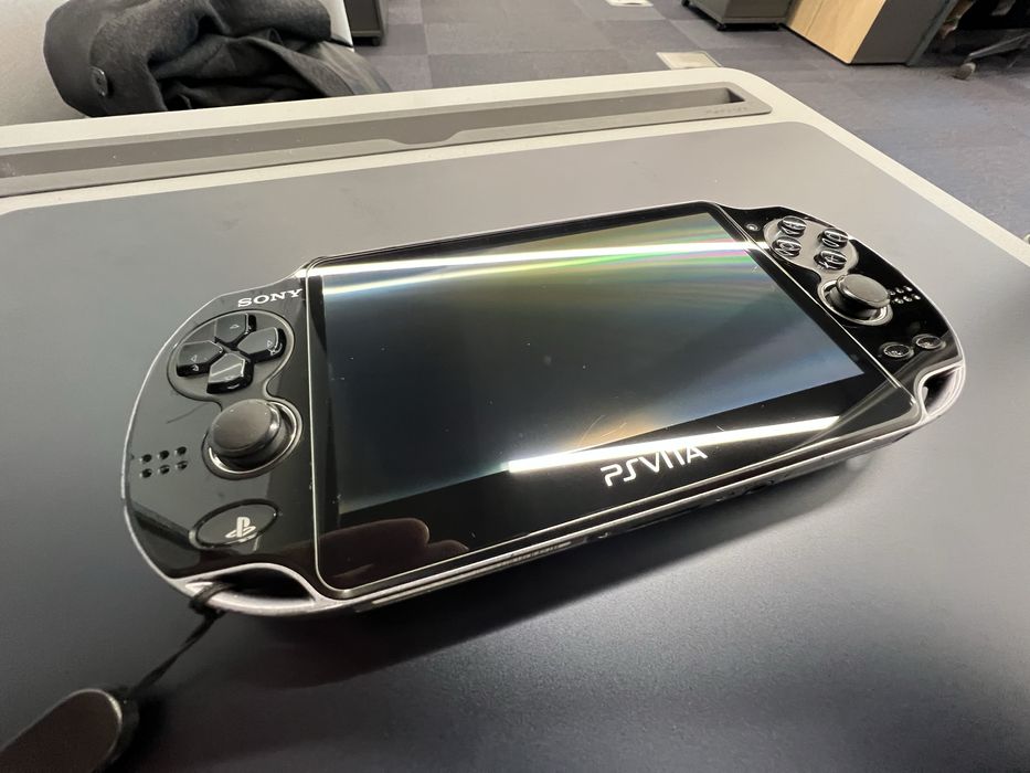 PS Vita FAT (Sony Playstation Vita)