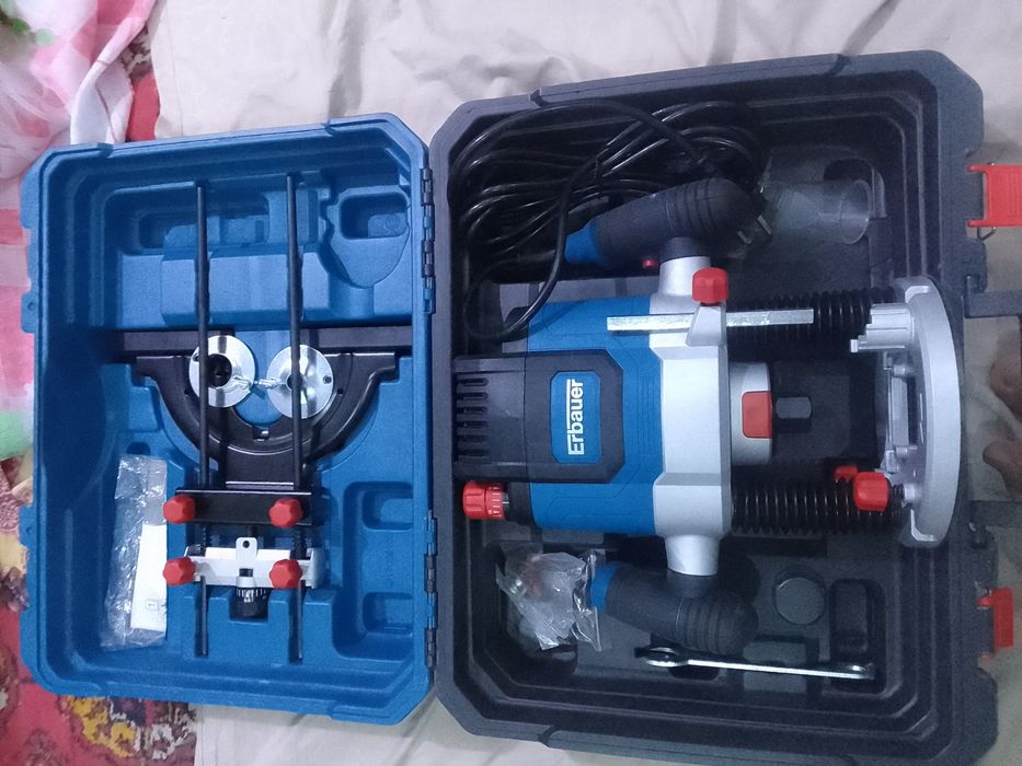 Erbauer 2100w  фрезер сетевой