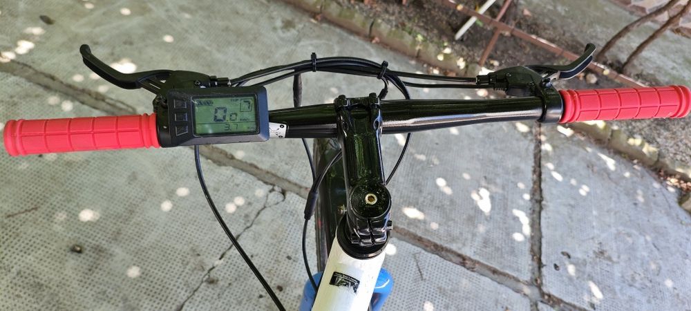Bicicletă electrica/ 28 inch