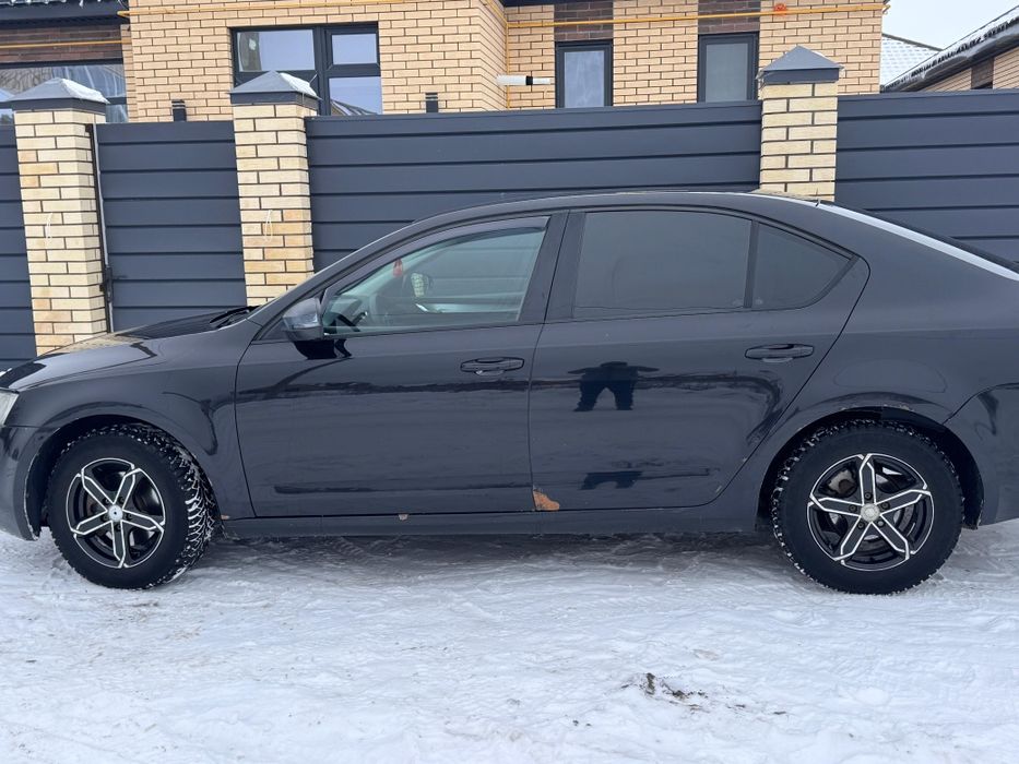 продам машину Шкода октавия А7