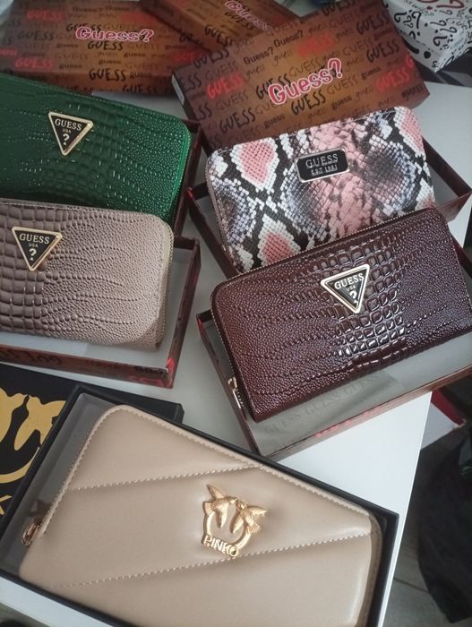 Vând portofel mare și mic nou cu cutie