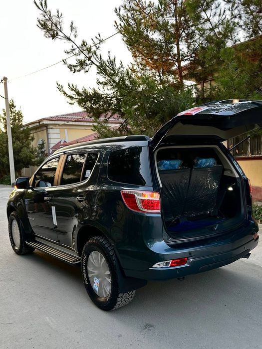 Trailblazer benzinda full variant