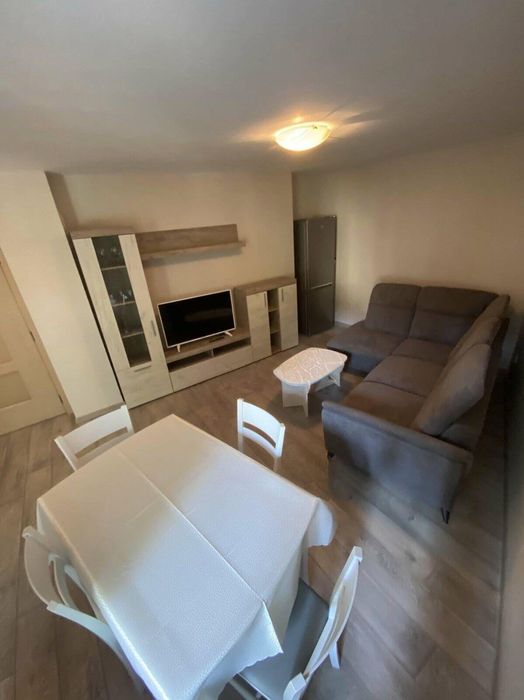 Двустаен, под наем, Център