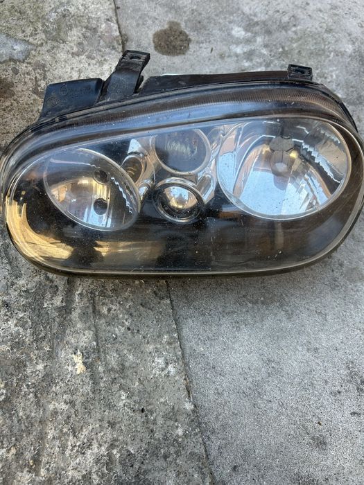 Vand far golf 4 stanga