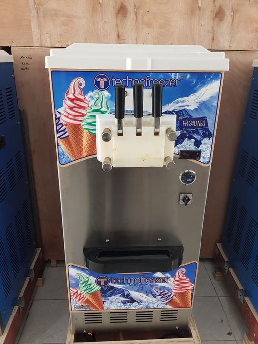 Музкаймок учун фризер аппаратлари хар хир турларидан бор