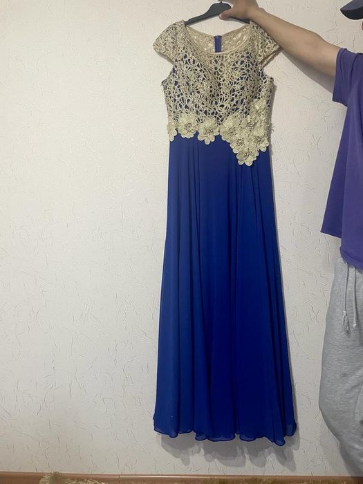 Вечерние платья по 15000тг