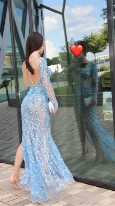 Официална дизайнерска рокля