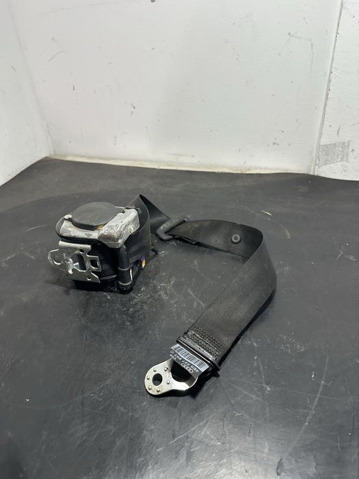 Centura siguranta mijloc spate Audi A8 D3 4E0857807C