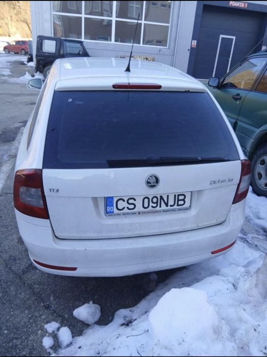 Vând Skoda Octavia 3