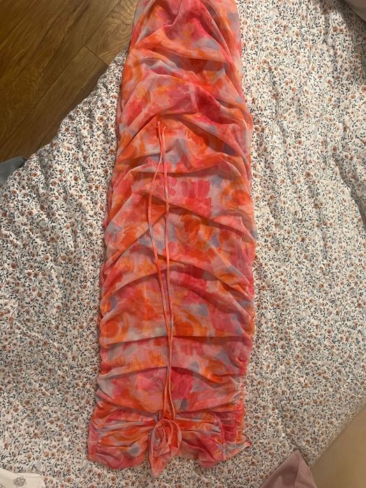 Пъстра лятна рокля без рамене с банели Zara от последната колекция