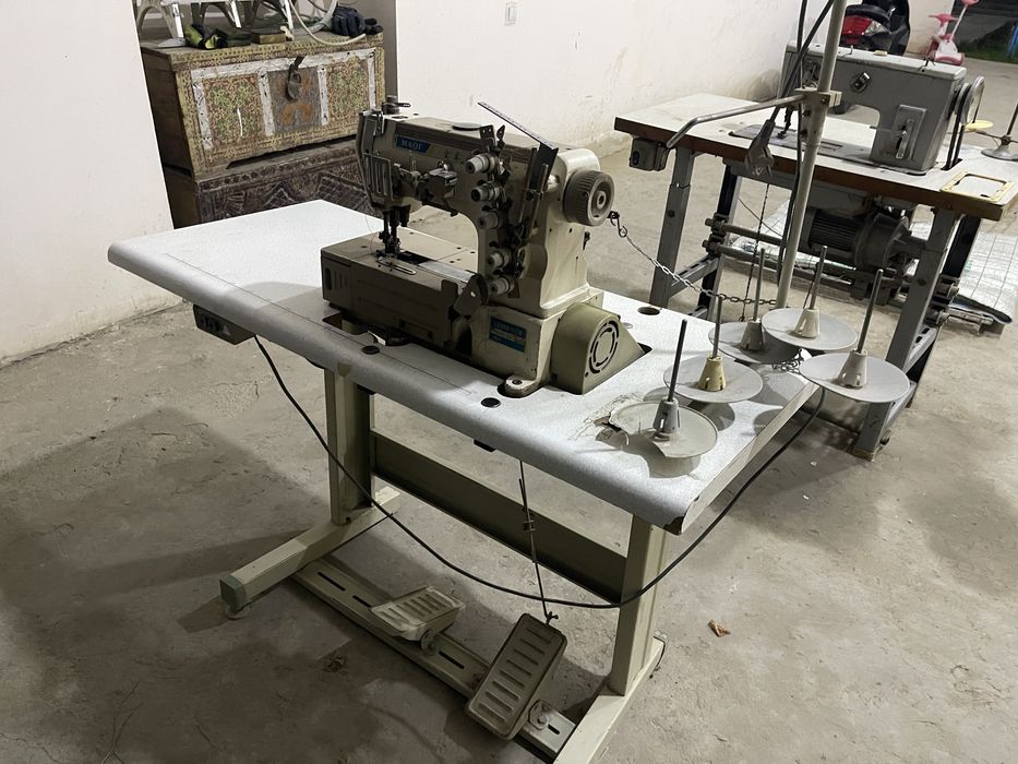 Срочно пр. 2 шт. Швенная машина  1. Распошивалка.2. Шевенная машина