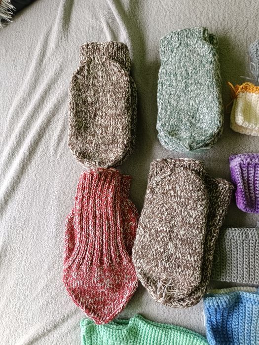 Терлици на една кука и мъжки вълнени шушони