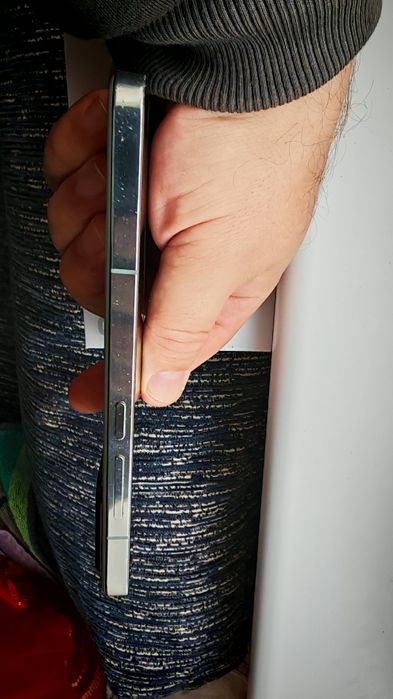 Телефон Xiaomi 13