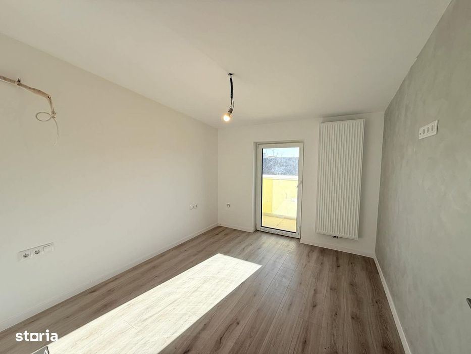 Inchiriez spatiu comercial, suprafata utila 61 mp zona Cocosul de Aur