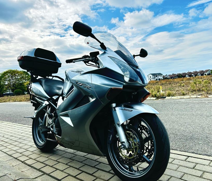 Honda VFR800 VTEC