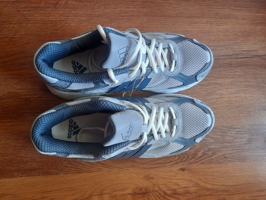 Adidas Response маратонки 40 номер.