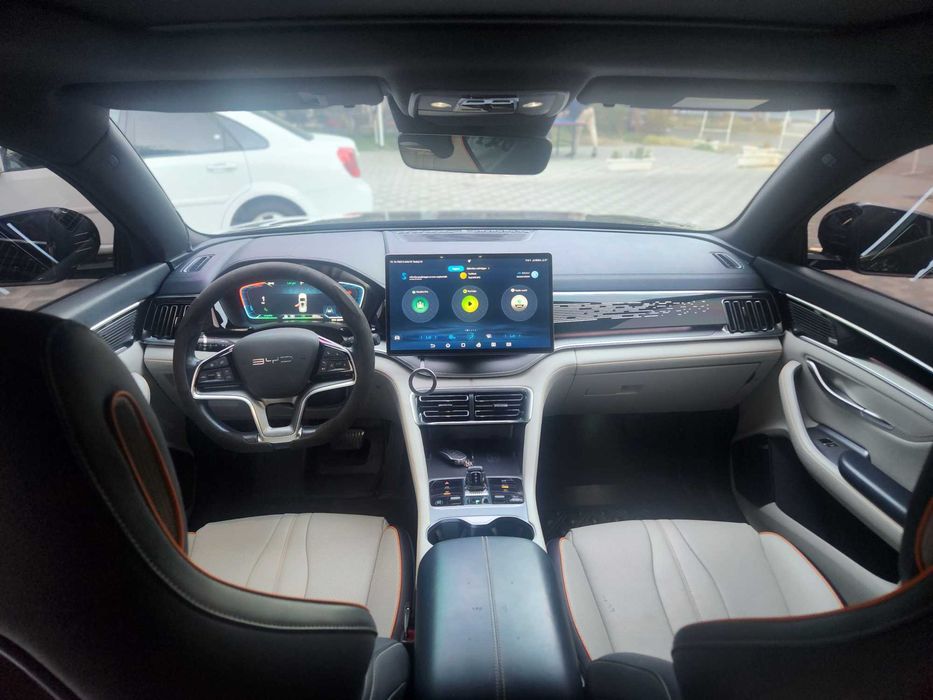 BYD Chempion EV 605