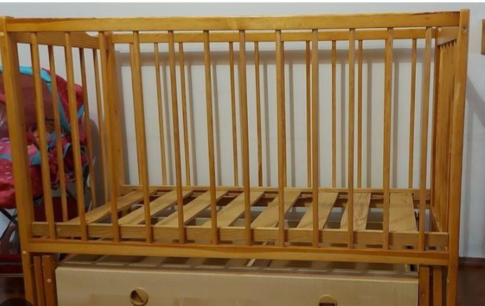 Detskiy kalyaskalar va kravatchalar bor