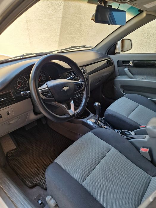 Chevrolet Genta AT