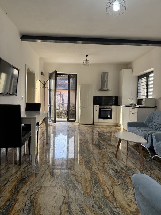 Casa de inchiriat.zona centrala.str Teiului 10. Simleu Silvaniei