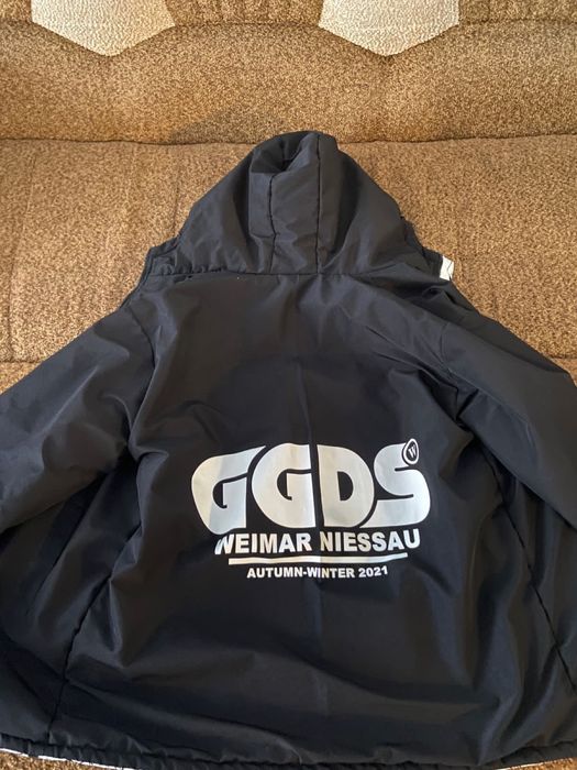 Продам осенняя куртка