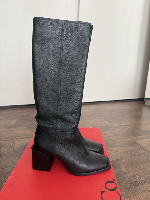 Продам сапоги Max Mara 37 размер кожа