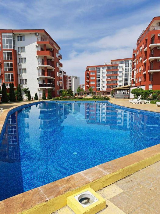 Продава се Тристаен апартамент в Свети Влас - 106 кв.м за 794 €/кв.м - Снимка #1