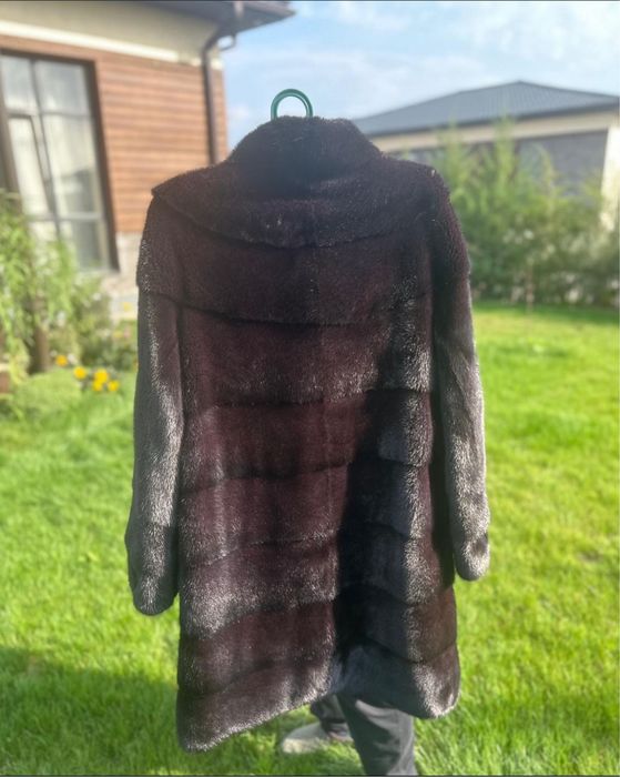 Шуба норковая 48 pp Omabelle