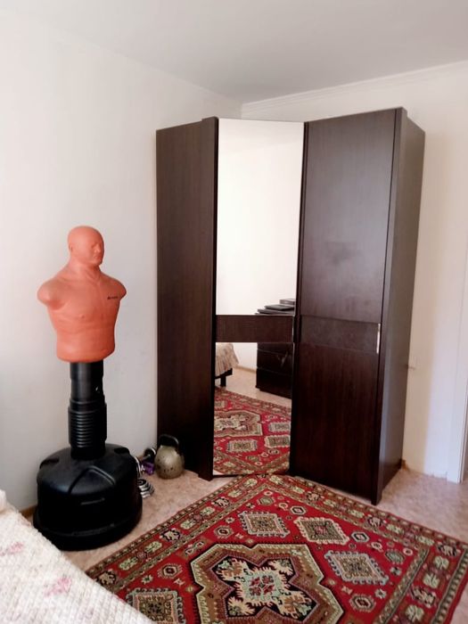 Продам спальный гарнитур