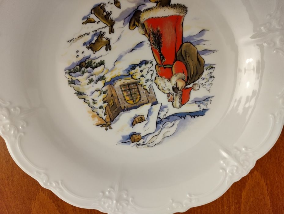 Порцеланова чиния "Коледа'".